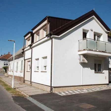 Apartmani Oaza Daruvar Kamer foto
