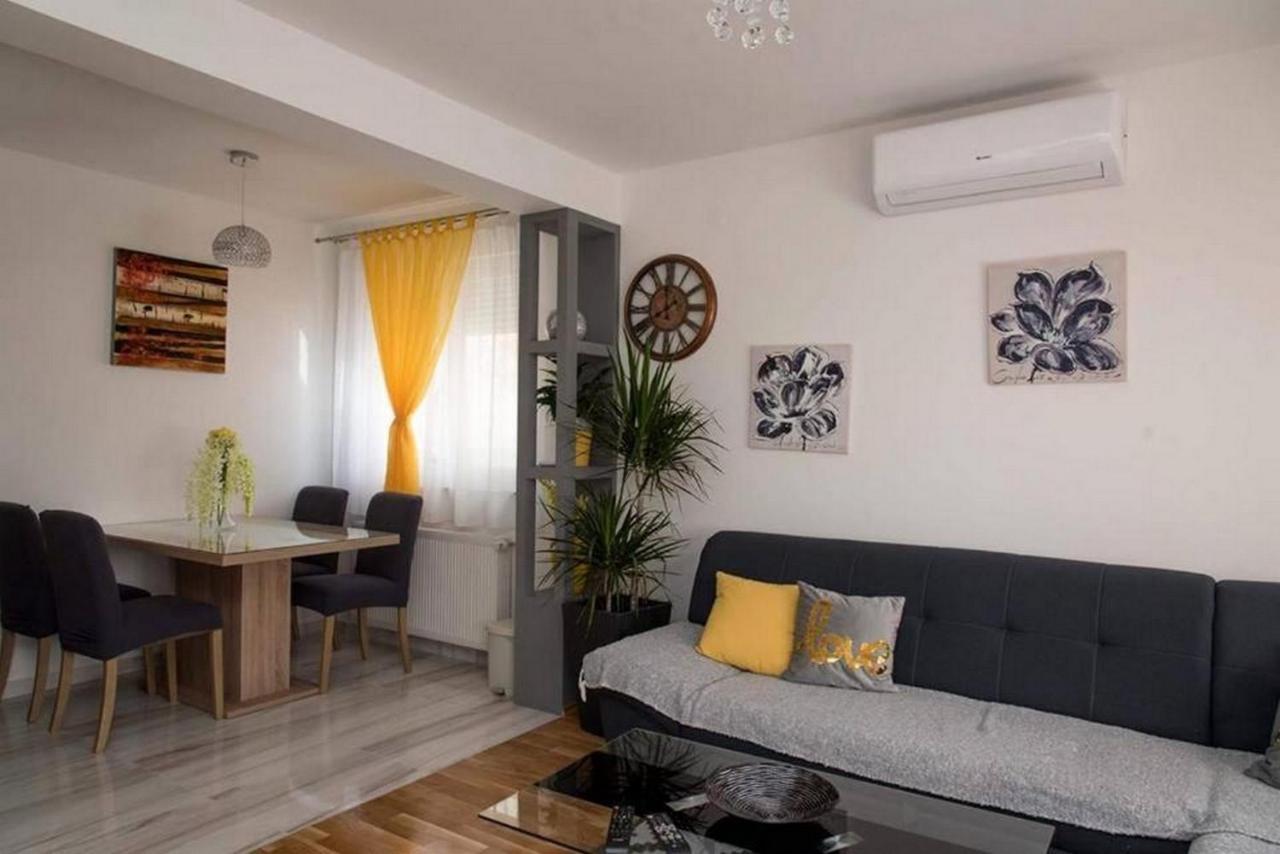 Apartmani Oaza Daruvar Buitenkant foto