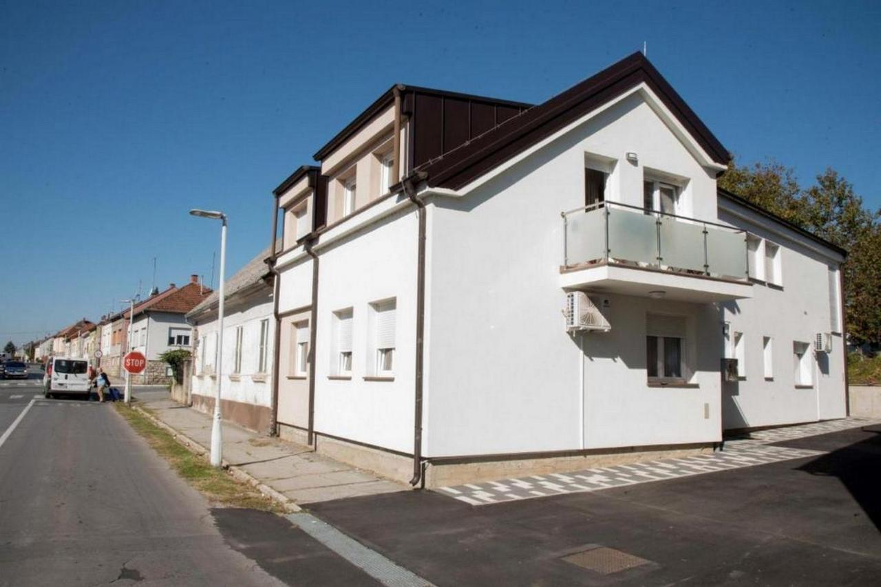 Apartmani Oaza Daruvar Buitenkant foto