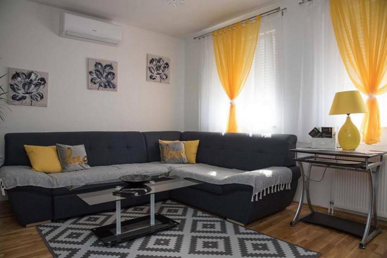 Apartmani Oaza Daruvar Buitenkant foto